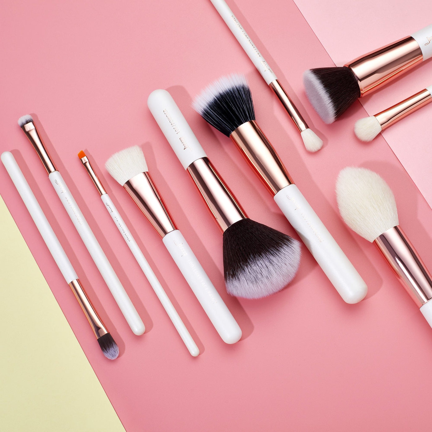 professional makeup brushes set white 15pcs  - Jessup Beauty UK